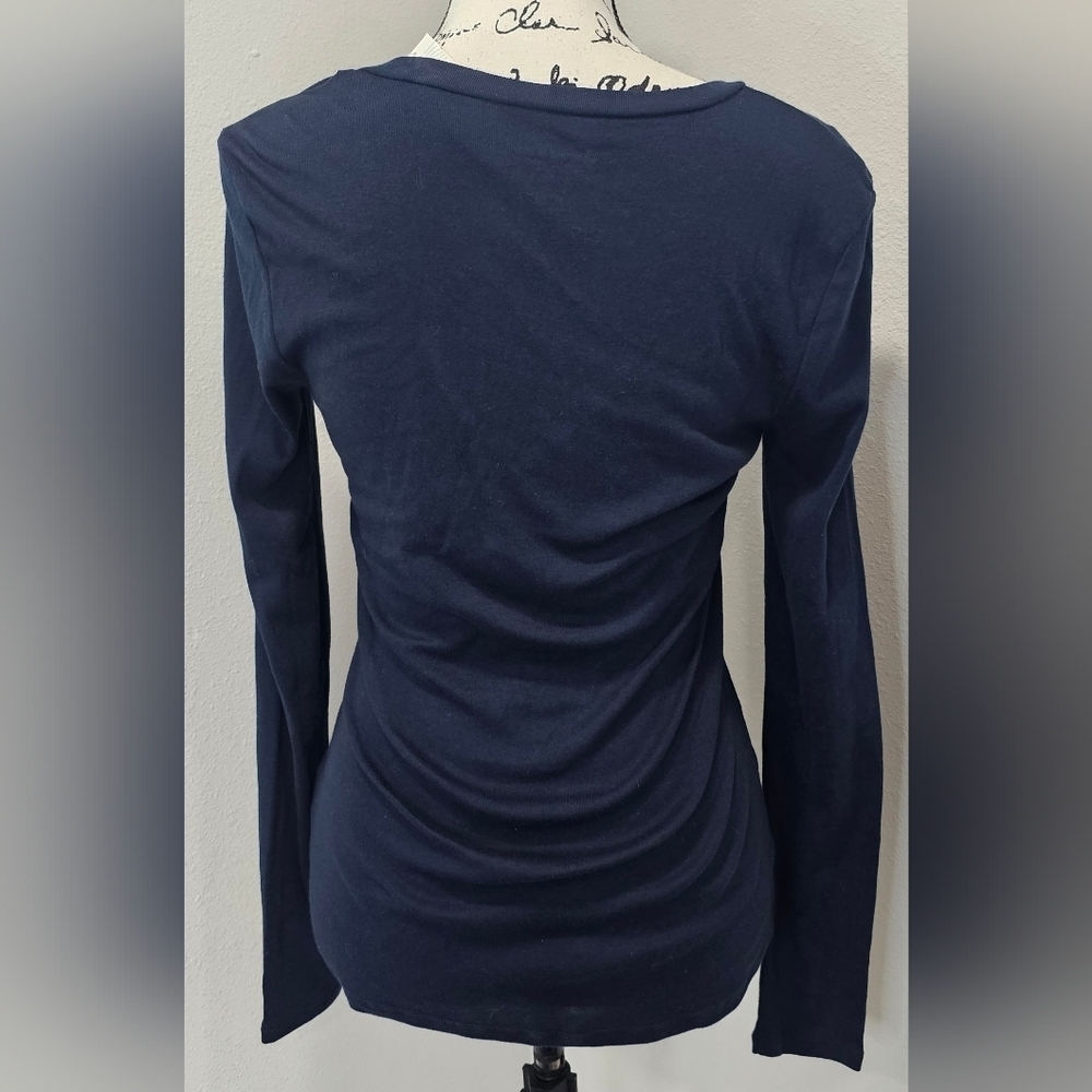 Old Navy Perfect Fitted V-Neck Long Sleeve Air Force Rhinestones Tee Sz MED NWT - Picture 5 of 12